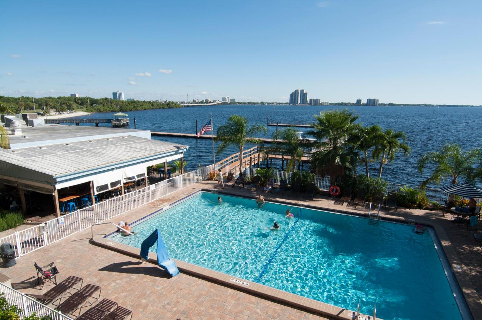 Best Western Fort Myers Waterfront North Fort Myers Exterior photo